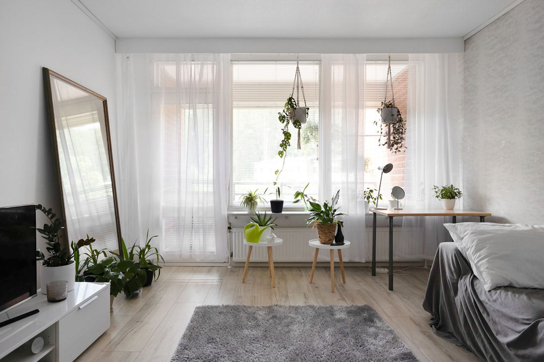 How to Handle Incontinence Care in Small Living Spaces