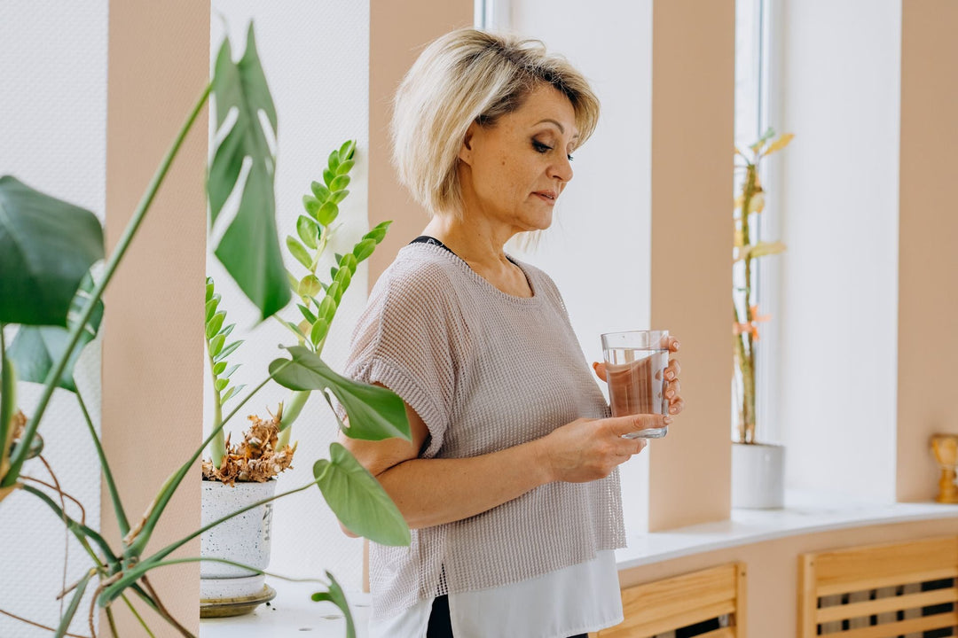 How to Prevent Dehydration While Managing Bladder Control